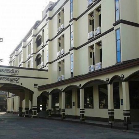Hotel Lisa Chiang Mai Esterno foto