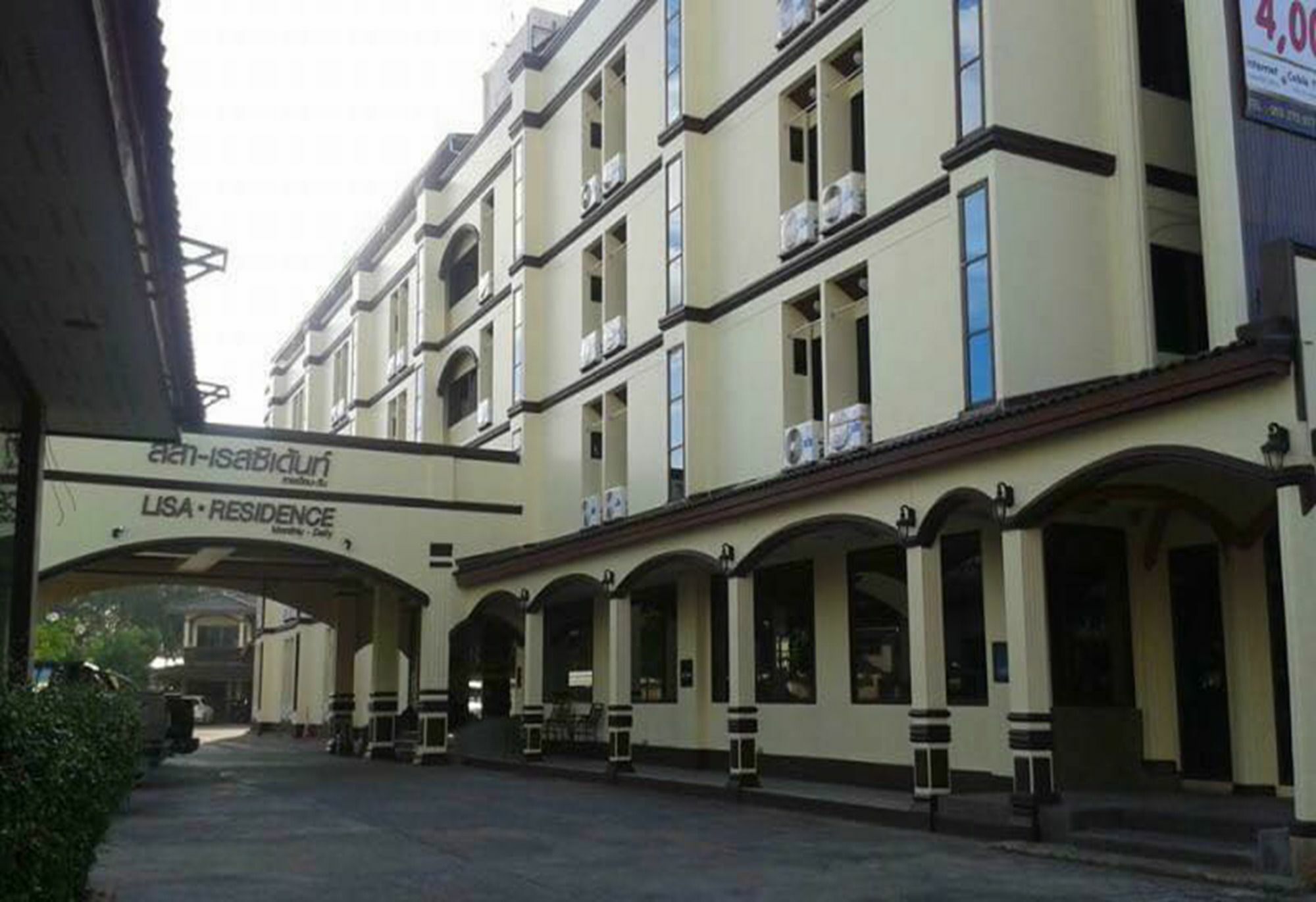Hotel Lisa Chiang Mai Esterno foto